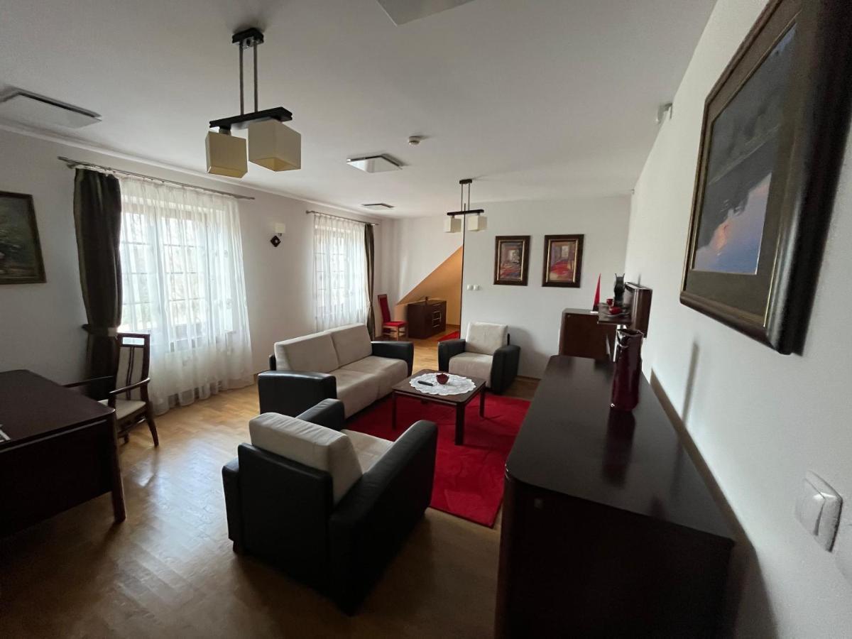 Rezydencja Dwor Polski Belchatow Ngoại thất bức ảnh